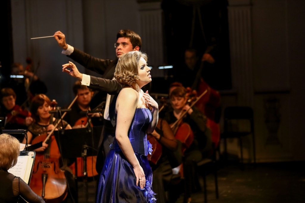 ария эльвиры беллини ноты. софья юдина фортепиано. пуритане с нетребко. ария пароле оперная. опера эльвира и.