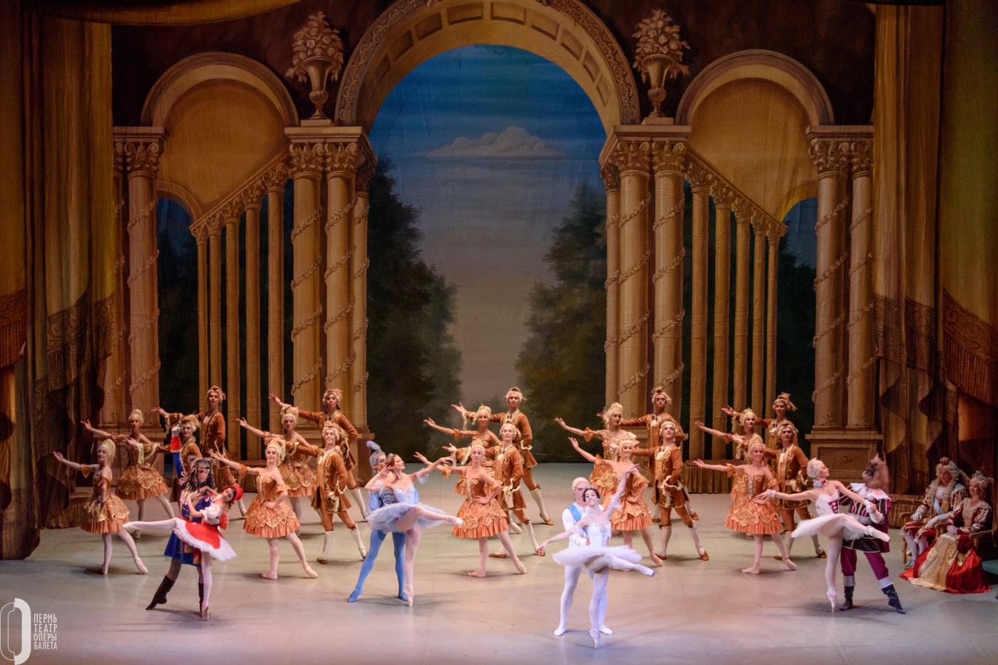 Театр оперы и балета артисты