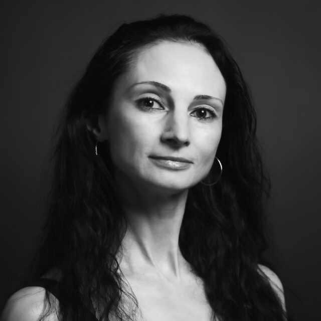 Марианна Сельвестру