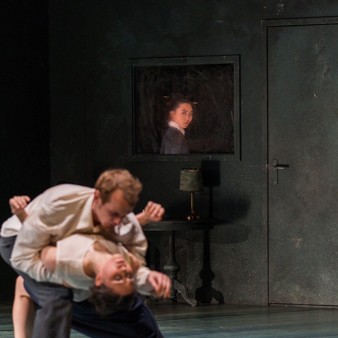 Диптих. «Пропавшая дверь / Потерянная комната»