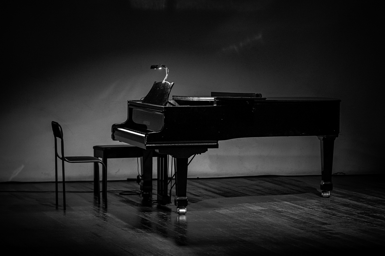 LA BELLA NAPOLI (6+) (ПРЕКРАСНЫЙ НЕАПОЛЬ)