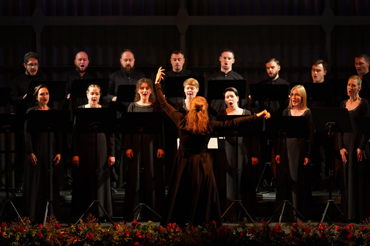 В ожидании Рождества. Концерт хора Parma Voices