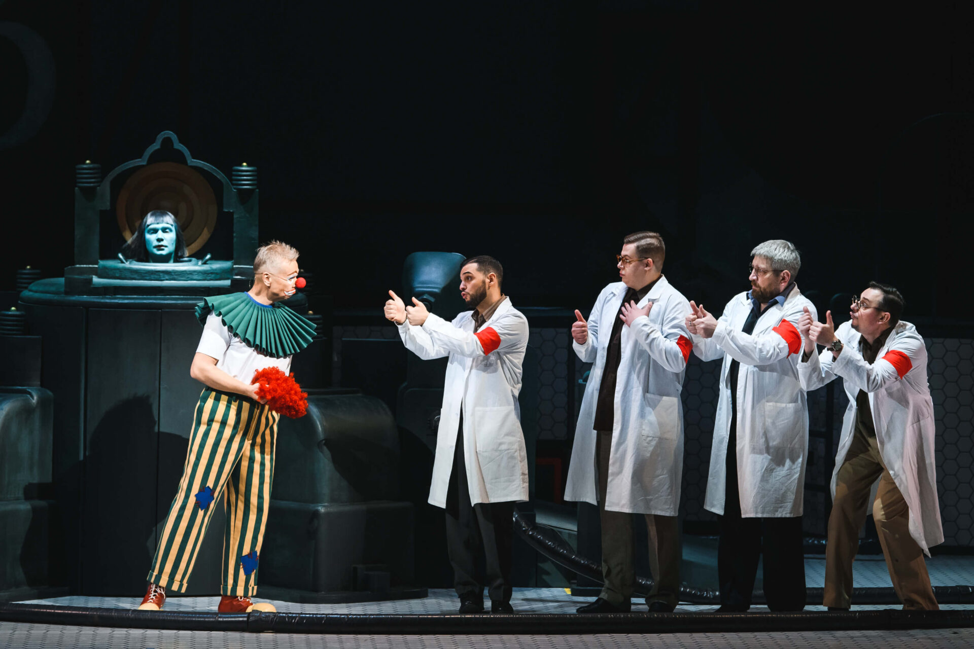 «Любовь к трем апельсинам» на фестивале «Золотая Маска»