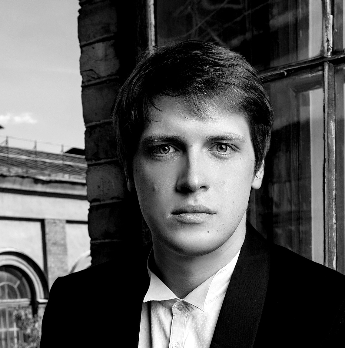 etuk tukli mushuklar va eshaklar