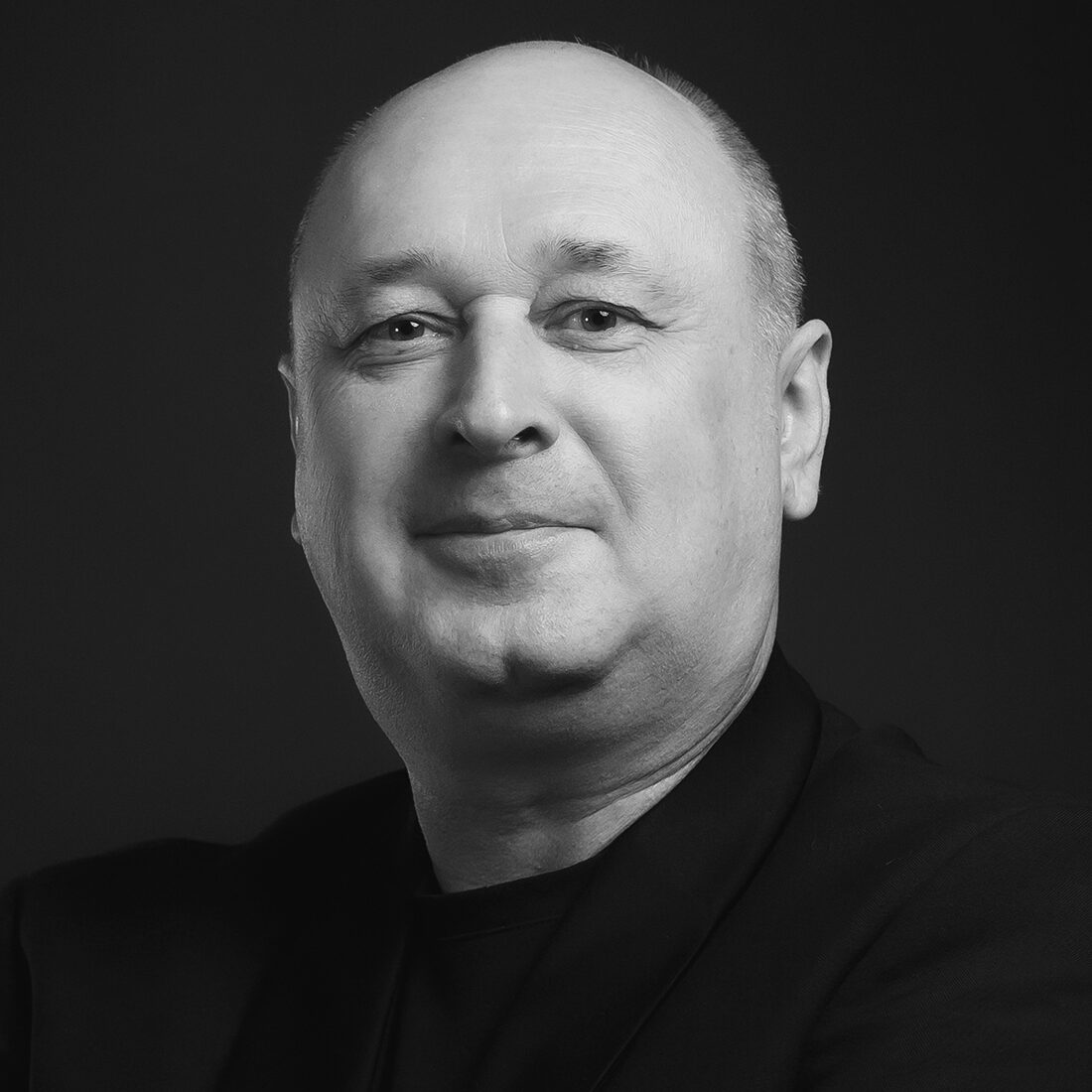 Анатолий Розов