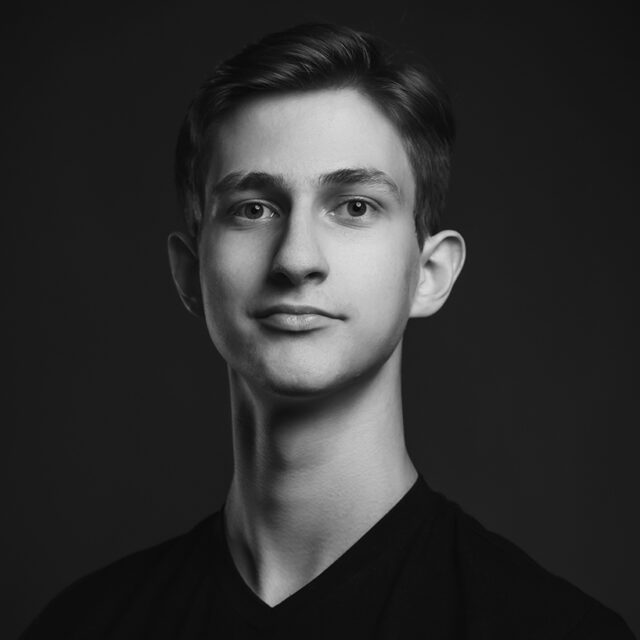Юрий Ишутин